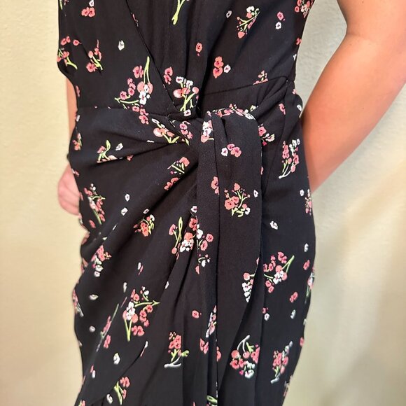 FREE PEOPLE Wrap Front Short Shorts Floral Romper Onesie - Size 2 - Picture 6 of 10